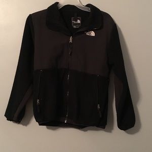 Boys youth north face size large jacket